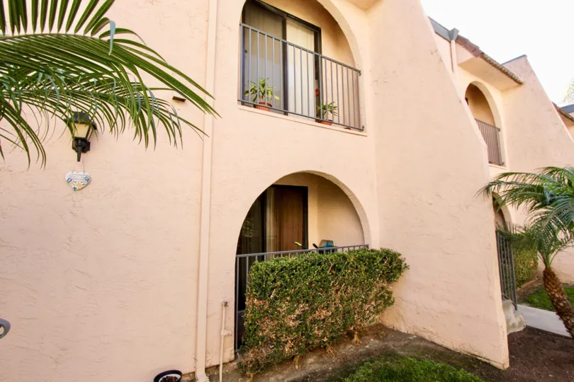 ALT="Casa Collado Community at Oceanside in California"