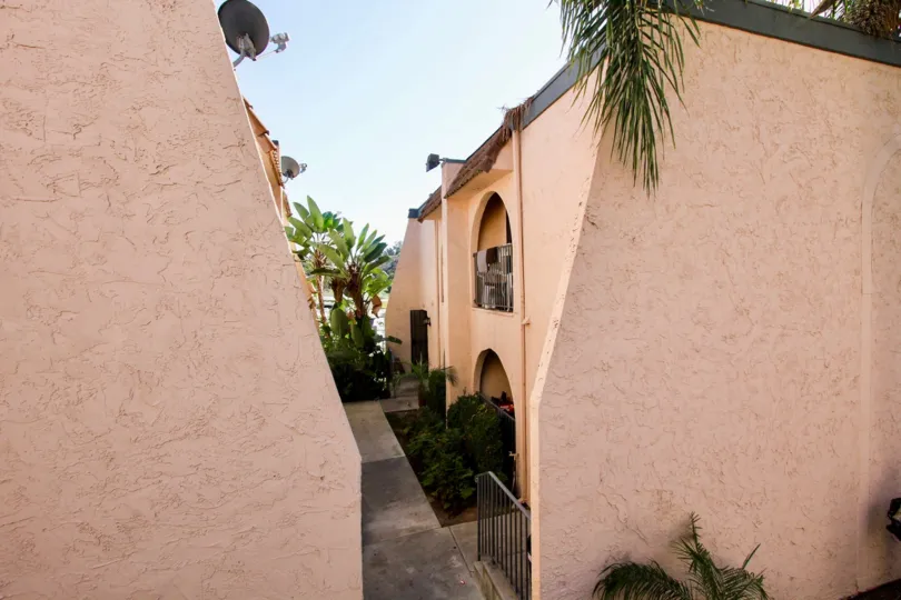 ALT="Casa Collado Community at Oceanside in California"