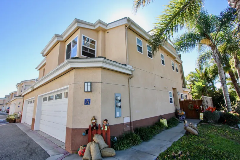 Fall decorations and garages at Eaton Court in Oceanside, CA