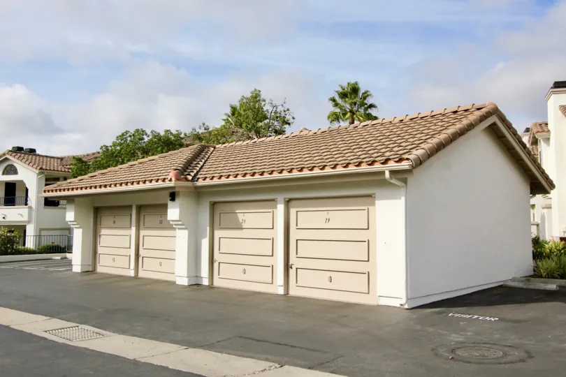The garages in the community Mission Del Oro in Oceanside CA