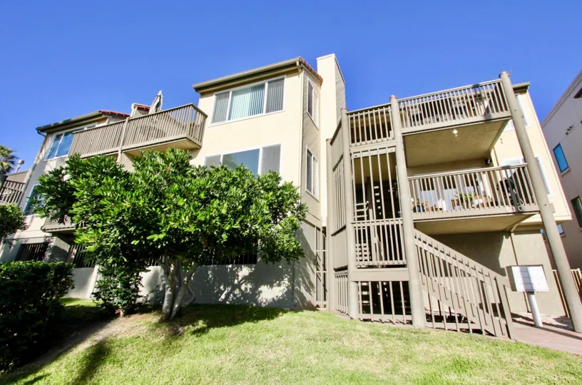 Private balconies at Pacific Star Pine in Oceanside, California.