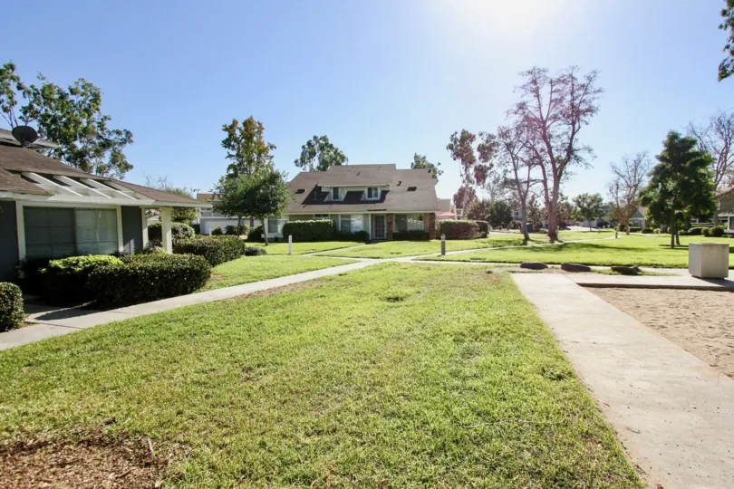 Beautiful grassy area outside a home in Park Circle, Oceanside California