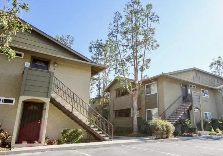 Same architectural buildings at the same row with iron stair case in River Trail.