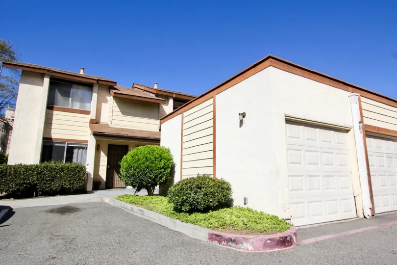 Oceanside Townhome with plenty of parking and garage space