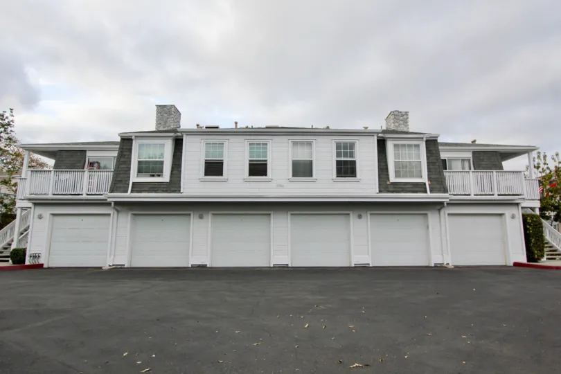 An outside view of Villa San Luis Rey in the city of Oceanside
