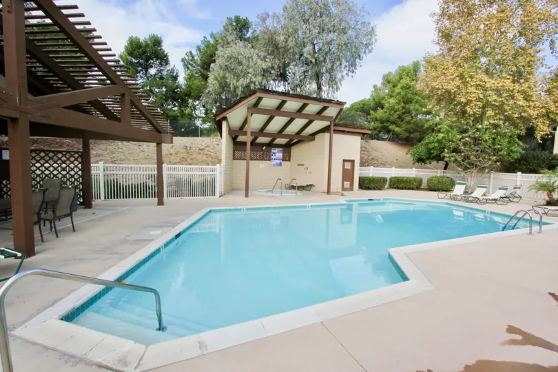 Beautiful pool with hot tub at the woodlands Ivy, Oceanside.
