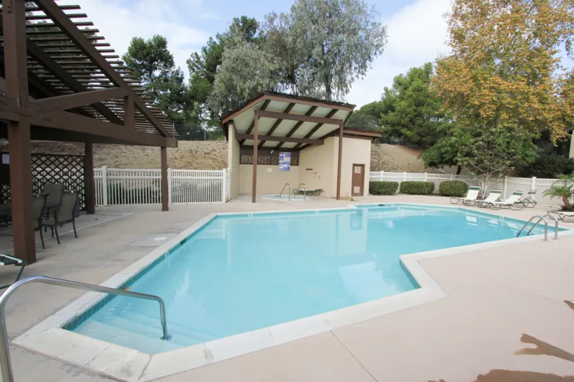 Clean, inviting pool and spa at Woodlands Ivy in Oceanside, California
