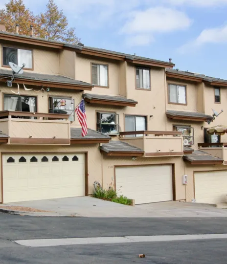 The Townhome community in Woodlands Ivy at Oceanside, CA