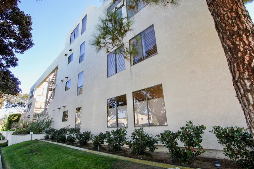 Corner side view of 3770 Crown Point community building, Pacific Beach, CA