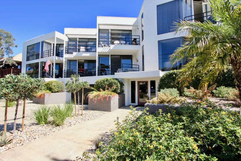 neat and well designed apartments of 3907 Gresham Street, pacific beach, california