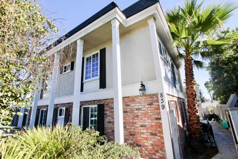 Corner view of 839 Sapphire community residence, Pacific Beach, CA