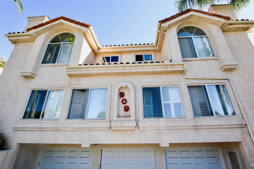 A grand three-storey manor in Agate Manor community.