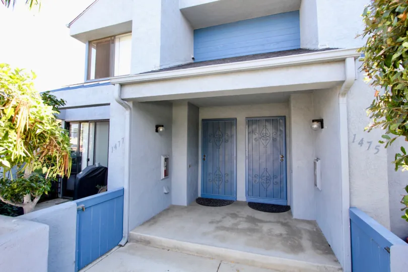 Blue doors with light blue contrasted walls at Chalcedony Six