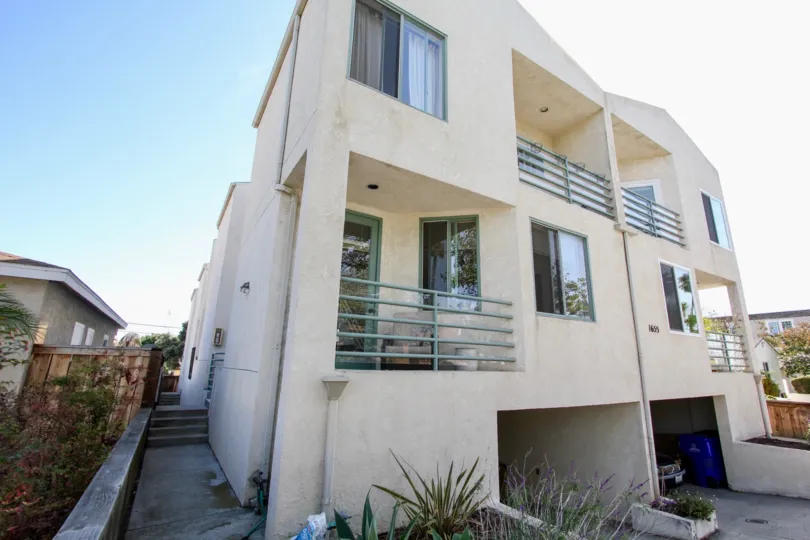 front view of the housing with a clean look and average greenery