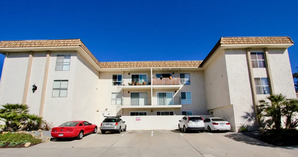 A three-storey housing with parking space in the Fortuna on Lamont community.