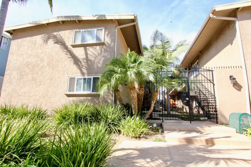 A street view of Missouri Pacific complex in Pacific Beach, California.