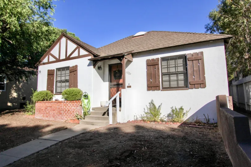 Spacious Independent House with trees around in Oliver Homes of Pacific Beach