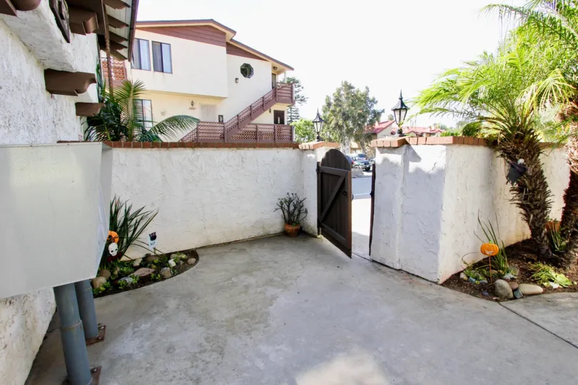 The clean community of Pacific Pines in Pacific Beach, California.