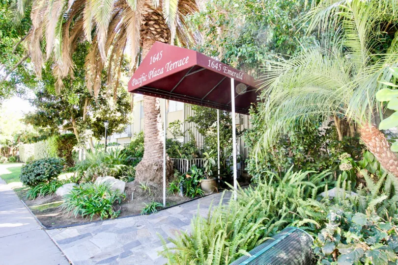 The front entrance at Pacific Plaza Terrace in Pacific Beach, California.