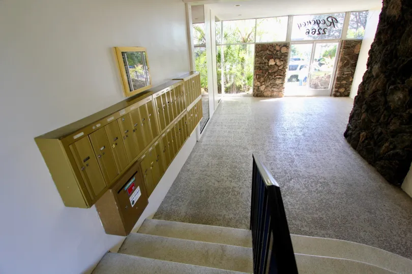 the regency condos is a balcony model house of the pacific beach city in ca