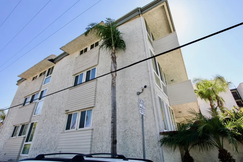 beautiful designed architectural masterpiece in Sail Bay Shores, Pacific Beach, California