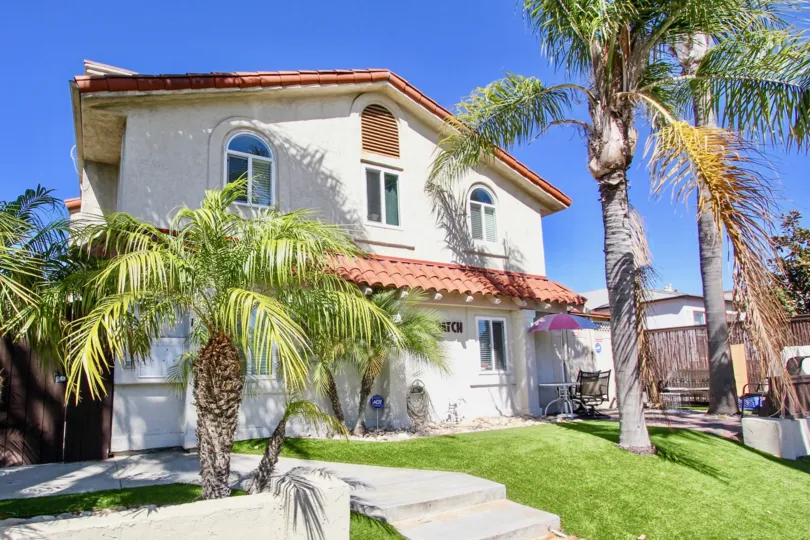 Beautiful two-story villa with view located in Pacific Beach, California