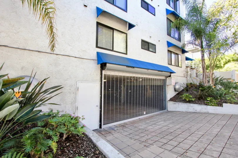 A low-rise housing with gated parking in the Santa Mariana community.