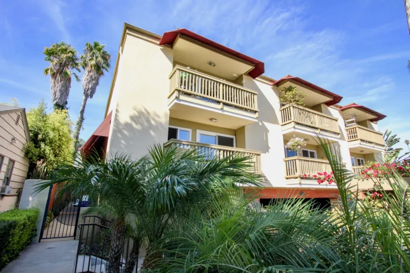 The Sea2Bay residence in Pacific Beach, relaxing time in good security and surrounded by nature