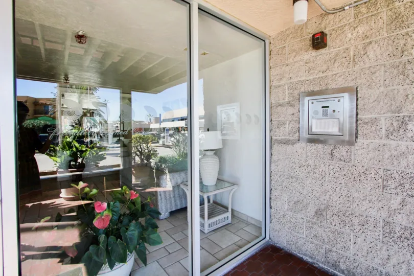 A sunny day in See the Sea house with beautiful sitout and garden