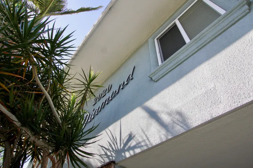 The Heritage on Diamond Gray Building Pacific Beach California