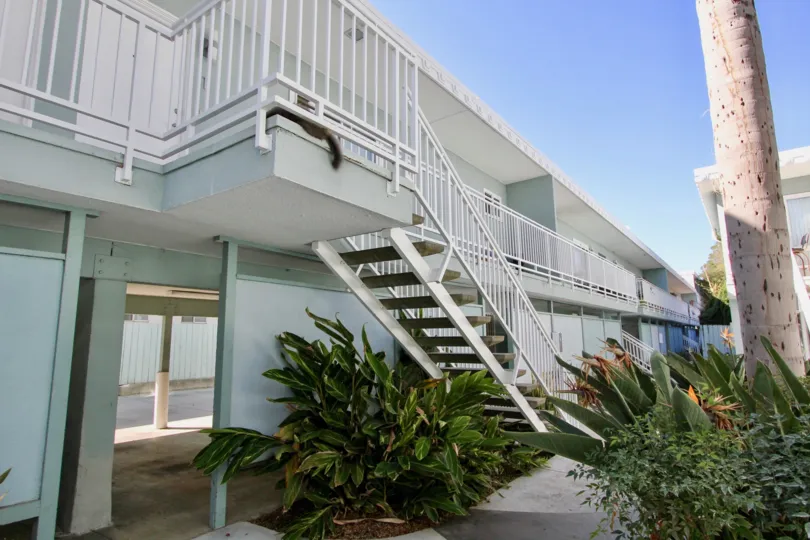 A two story beautiful apartment With carport and little yard in a nice Community