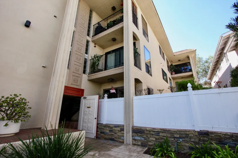 High Tower building of La Playa Towers in Point Loma constructed