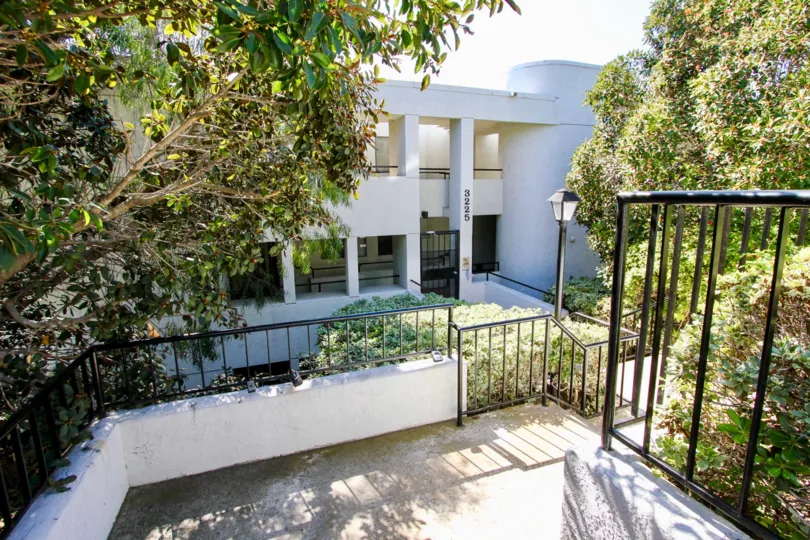Lots of lush trees and greenery surround you at Newell Bayview.