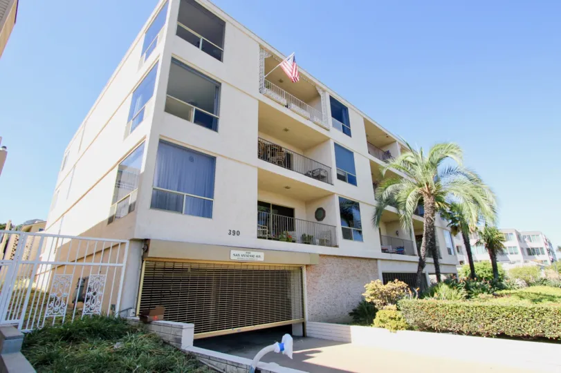 Beautiful California day at Park La Playa Community