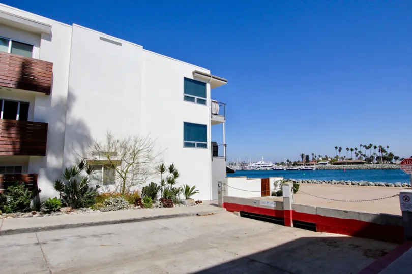 A nice cloudless day in the city of Point Loma, California