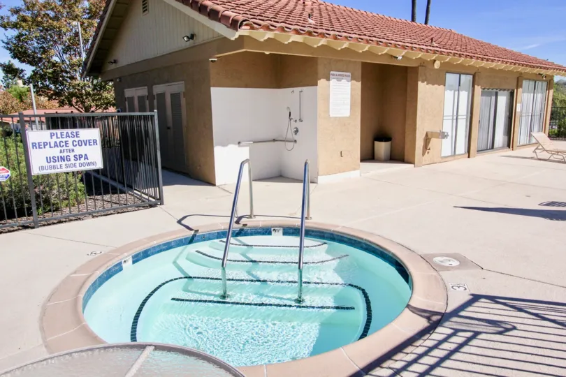 Hot-tub with stairs at Bernardo Greens in Rancho Bernardo California