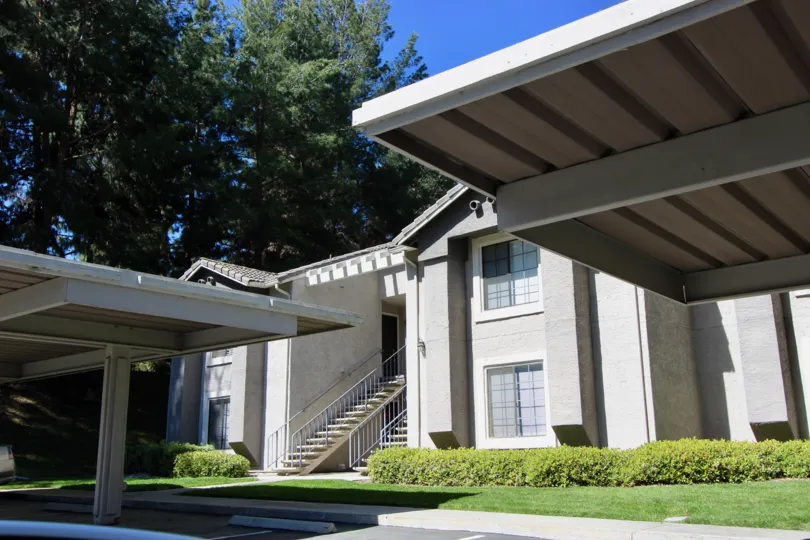 The beautiful building of Carmel Trails looks beautiful with swimming pool outside