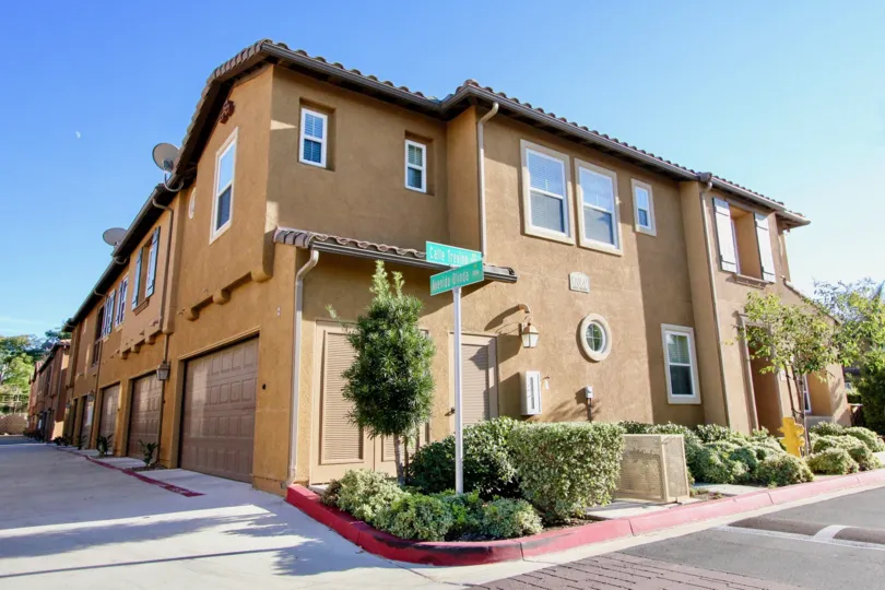 Gianni, City: Rancho Bernardo, backside of a building