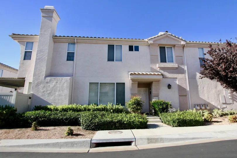Two story condo homes inside Mira Lago in Rancho Bernardo CA