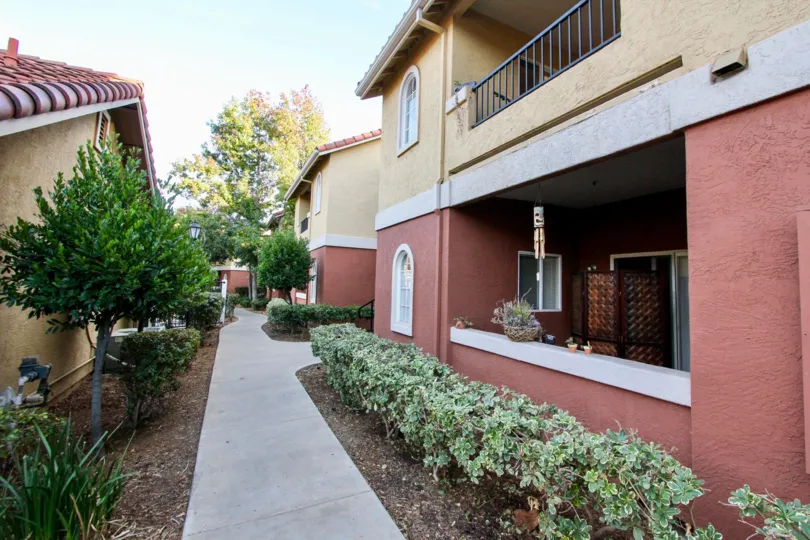 Stunning community of Sabre Terrace, with gorgeous landscaping located in Rancho Bernardo, California