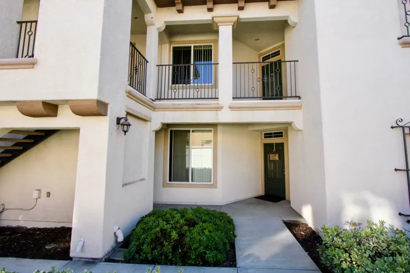Savannah Terrace, City: Rancho Bernardo, beautiful balcony