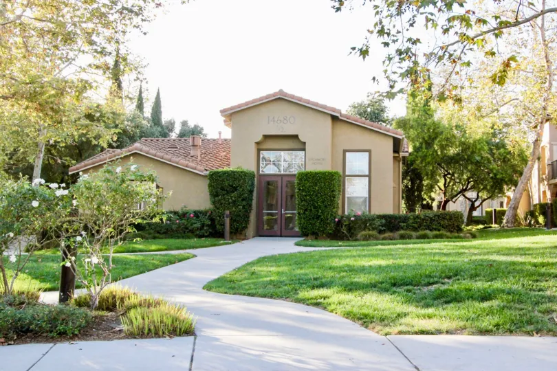 Sycamore Walk, City: Rancho Bernardo, a place to walk, lawn, green grass