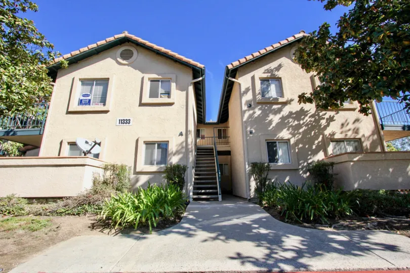Beautiful multi-story home in the Falls in Rancho Bernardo, California