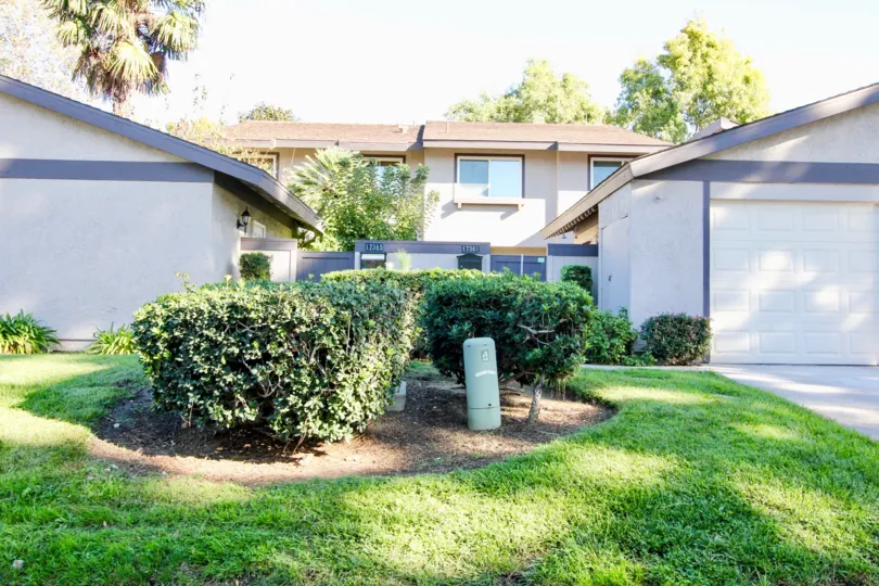 Westwood Townhomes, City: Rancho Bernardo, backside of a building, green trees and plants