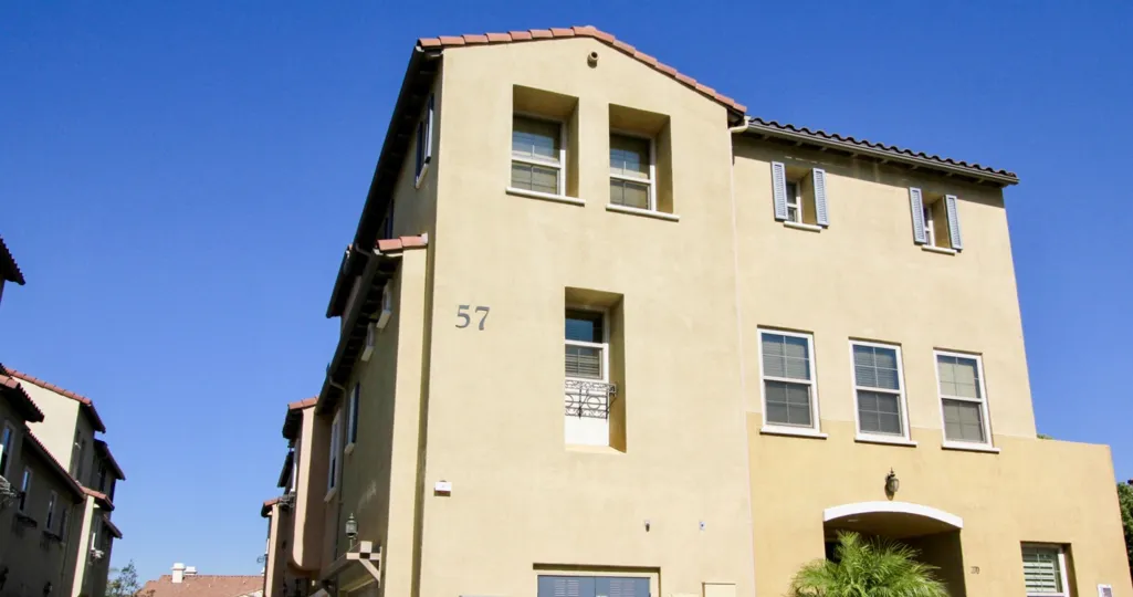 A man armed with a gun carjacked a driver at an apartment complex in San Marcos Tuesday evening, sheriff's officials said. The gunman stole ...