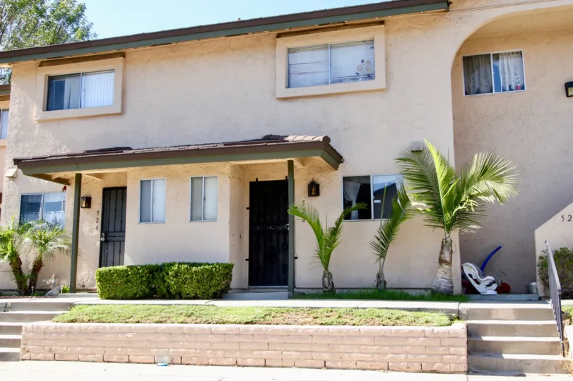 Two villa's in the Lake Park Villas, One house marked with a number 524
