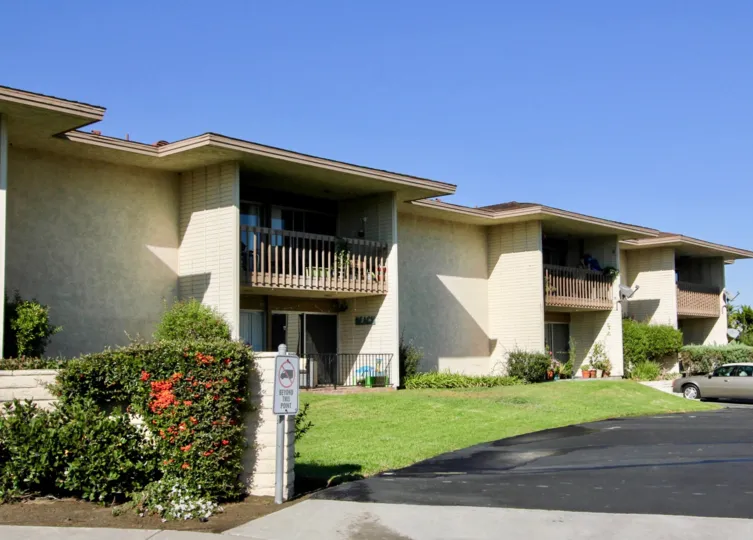 Two story town homes buildings inside the Lake San Marcos III community in San Marcos CA