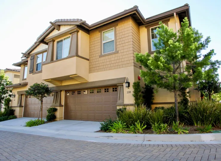 Beautiful sunny day in San Marcos, California at the Laurel community