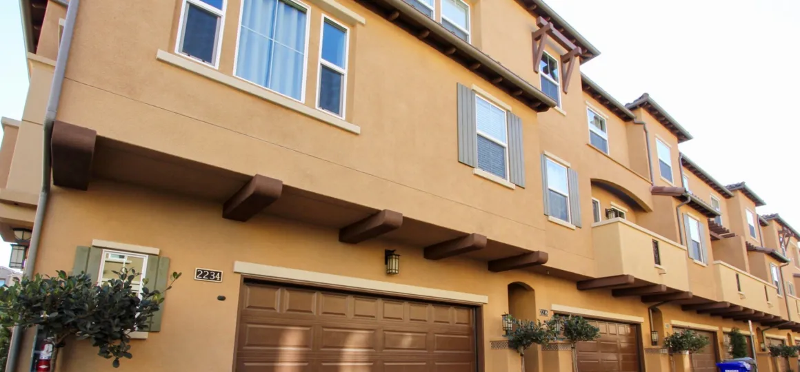 Space maximum drawn construction home with garage in Solaire.