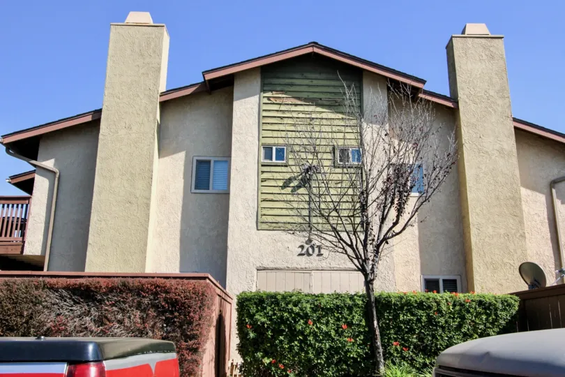 Beautiful condo two story with garage is near California State University - San Marcos, Discovery Community Park and Lake Moree Park